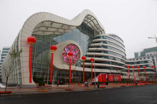 团队经验充足，做事更稳妥